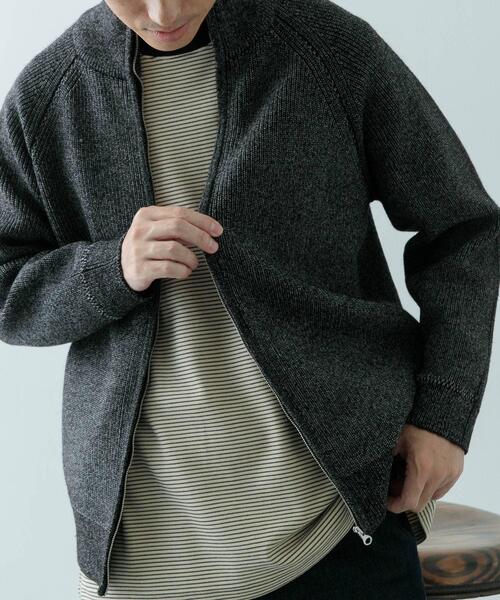 ITEMS URBANRESEARCH（アイテムズ アーバンリサーチ）の「マシンウォシャブルマシュマロドライバーズニット（カーディガン/ボレロ・メンズ・ブラウン/ブラック・MEDIUM/LARGE）」の5枚目の写真