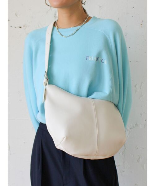 Ungrid(アングリッド)の「フェイクレザーショルダーバッグ(ショルダーバッグ・レディース・オフホワイト/オレンジ・FREE)」の22枚目の写真