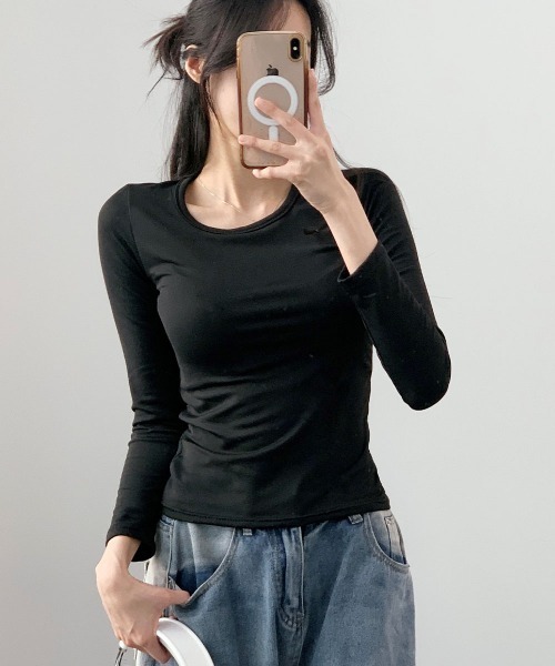 VIVID LADY(ビビッドレディー)の「裏起毛 カットソー 長袖 トップス 長袖 インナー tシャツ 韓国ファッション ヒートテック レディース シャツ レイヤード 無地 ラウンドネック あったか(Tシャツ/カットソー・レディース・カーキ/ブラック/ホワイト/グレー・FREE)」の11枚目の写真