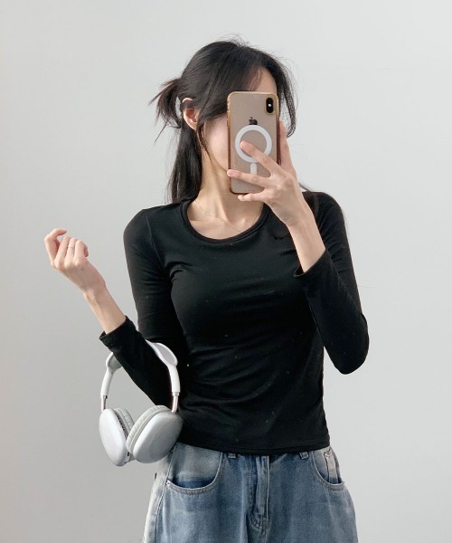 VIVID LADY(ビビッドレディー)の「裏起毛 カットソー 長袖 トップス 長袖 インナー tシャツ 韓国ファッション ヒートテック レディース シャツ レイヤード 無地 ラウンドネック あったか(Tシャツ/カットソー・レディース・カーキ/ブラック/ホワイト/グレー・FREE)」の14枚目の写真