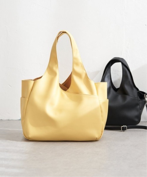 LBC（エルビーシー）の「フェイクレザークリテバッグ（トートバッグ・レディース・イエロー/ベージュ/ブラック/シルバー/ボルドー・FREE）」の3枚目の写真