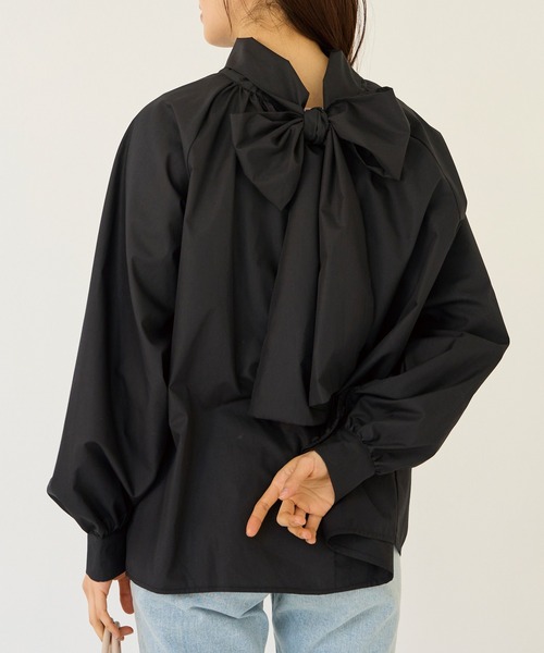 INCEDE（インシード）の「前後2WAY ビッグボウタイブラウス（シャツ/ブラウス・レディース・ブラック/オフホワイト/ホワイト/ブルー系その他/ライトブルー・M/L/LL）」の9枚目の写真