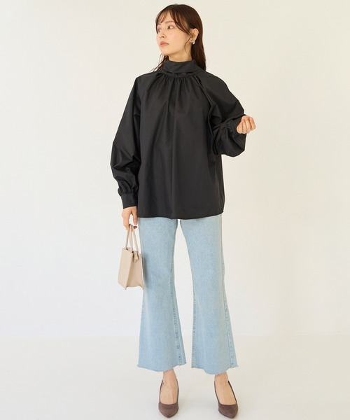 INCEDE（インシード）の「前後2WAY ビッグボウタイブラウス（シャツ/ブラウス・レディース・ブラック/オフホワイト/ホワイト/ブルー系その他/ライトブルー・M/L/LL）」の10枚目の写真