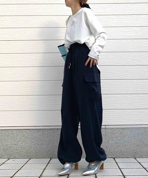 Q（キュー）の「FINEプリントジョーゼットロンT（Tシャツ/カットソー・レディース・アイボリー/ブラック・MEDIUM）」の12枚目の写真