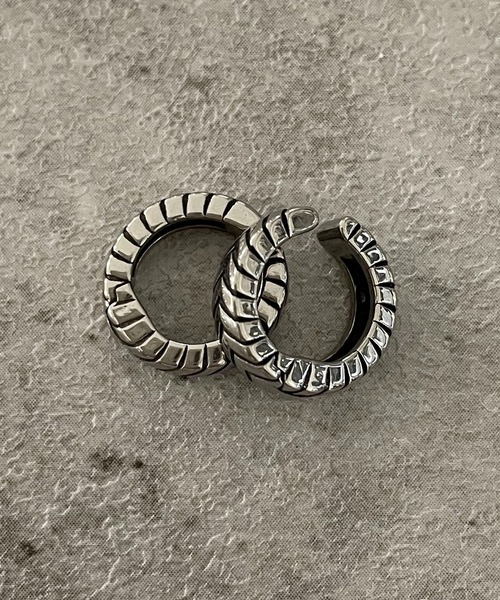 SPINNS（スピンズ）の「ヴィンテージライクシルバーフープイヤリング/アソートモチーフ（イヤリング・メンズ・E/D/C/F/A/B/G・ONESIZE）」の4枚目の写真