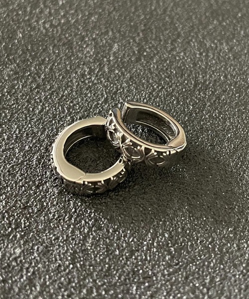 SPINNS（スピンズ）の「ヴィンテージライクシルバーフープイヤリング/アソートモチーフ（イヤリング・メンズ・E/D/C/F/A/B/G・ONESIZE）」の8枚目の写真