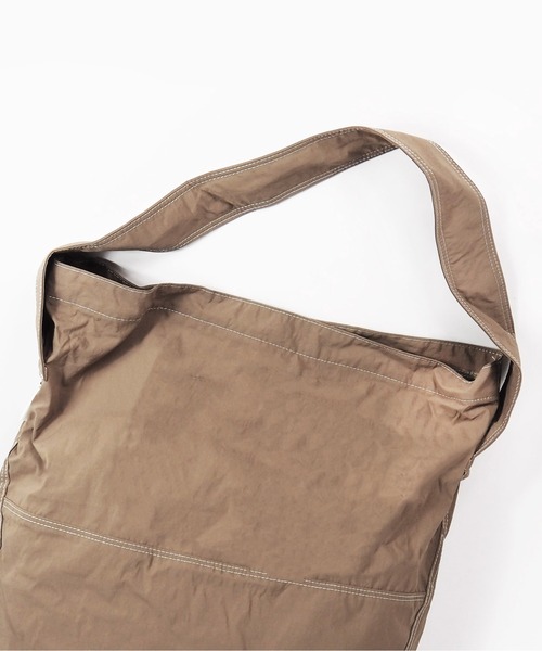 CONTROL FREAK / CTFK（コントロールフリーク）の「CONTROL FREAK / CTFK（コントロールフリーク）ステッチ撥水ショルダー（ショルダーバッグ・レディース・グレー/ブルー/ベージュ/オレンジ/ホワイト/ボルドー・FREE）」の8枚目の写真