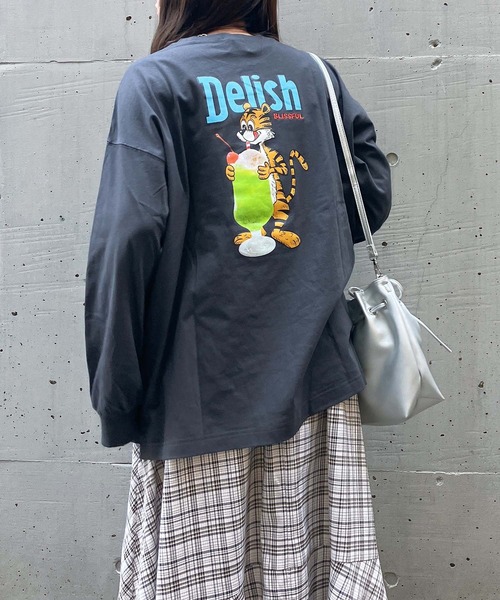 AS KNOW AS plus（アズノゥアズプラス）の「●ワンポイントロゴ刺繍 フォト＆アニマル ビッグサイズロンT（Tシャツ/カットソー・レディース・ライトピンク/スミクロ/オフホワイト・FREE）」の21枚目の写真