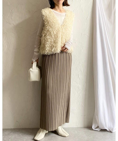 She's Closet（シーズクローゼット）の「ストレートIラインハイウエストロングプリーツスカート（スカート・レディース・アイボリー/グレイッシュベージュ/チャコールグレー/ブラック/ブラック系その他/マスタード/ホワイト系その他/ブラック系その他2・M/L）」の17枚目の写真