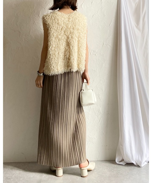 She's Closet（シーズクローゼット）の「ストレートIラインハイウエストロングプリーツスカート（スカート・レディース・アイボリー/グレイッシュベージュ/チャコールグレー/ブラック/ブラック系その他/マスタード/ホワイト系その他/ブラック系その他2・M/L）」の20枚目の写真