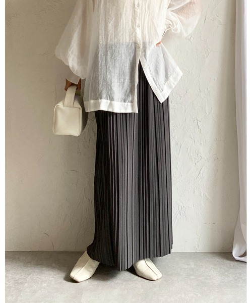 She's Closet（シーズクローゼット）の「ストレートIラインハイウエストロングプリーツスカート（スカート・レディース・アイボリー/グレイッシュベージュ/チャコールグレー/ブラック/ブラック系その他/マスタード/ホワイト系その他/ブラック系その他2・M/L）」の9枚目の写真