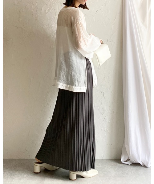 She's Closet（シーズクローゼット）の「ストレートIラインハイウエストロングプリーツスカート（スカート・レディース・アイボリー/グレイッシュベージュ/チャコールグレー/ブラック/ブラック系その他/マスタード/ホワイト系その他/ブラック系その他2・M/L）」の10枚目の写真