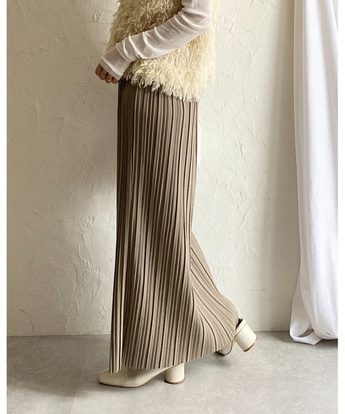 She's Closet（シーズクローゼット）の「ストレートIラインハイウエストロングプリーツスカート（スカート・レディース・アイボリー/グレイッシュベージュ/チャコールグレー/ブラック/ブラック系その他/マスタード/ホワイト系その他/ブラック系その他2・M/L）」の11枚目の写真