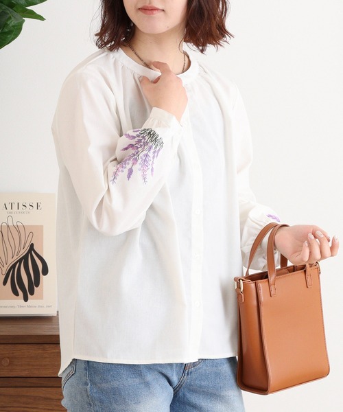 セール】袖フラワー刺繍ギャザーブラウス（シャツ/ブラウス