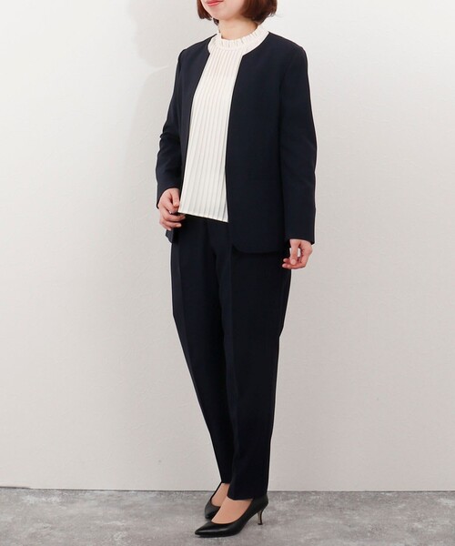 MICO COULIER（ミコクリエ）の「《セットアップ対応》ライトシャンブレージャケット（ノーカラージャケット・レディース・グレー/ネイビー・38/40/36）」の4枚目の写真