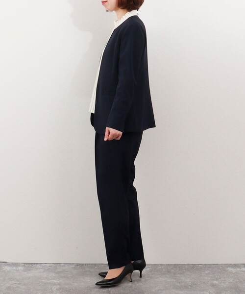 MICO COULIER（ミコクリエ）の「《セットアップ対応》ライトシャンブレージャケット（ノーカラージャケット・レディース・グレー/ネイビー・38/40/36）」の5枚目の写真