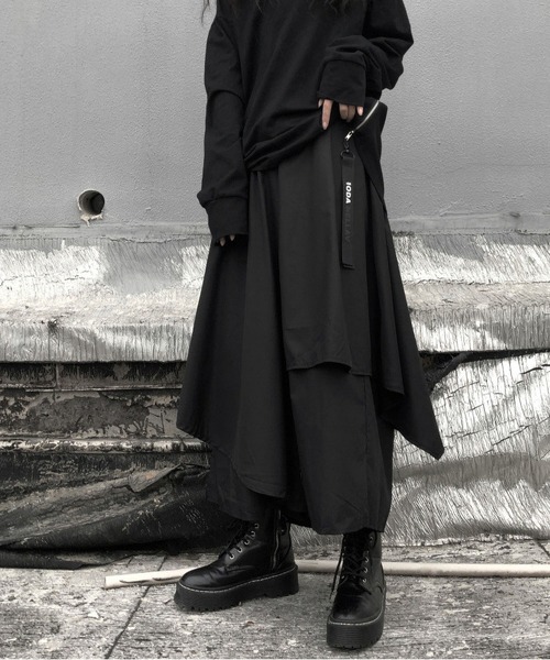 BLANC FICELLE（ブランフィセル）の「アシメントリー　キュロット　パンツ（スカート・レディース・ブラック・M/L/XL/XX-LARGE）」の4枚目の写真