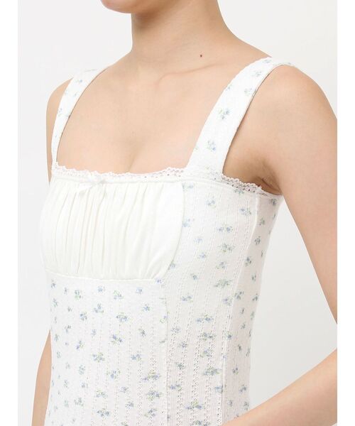 jouetie(ジュエティ)の「ドッキングフリルカットキャミソール(キャミソール・レディース・ブラック/オフホワイト/グレー・MEDIUM)」の7枚目の写真