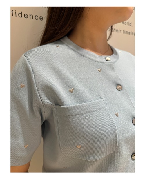 Apuweiser-riche（アプワイザーリッシェ）の「ハート刺繍カラーカーデ（ニット/セーター・レディース・ライトブルー/ライトイエロー/ホワイト/ベージュ/ネイビー/ブラウン・2）」の15枚目の写真