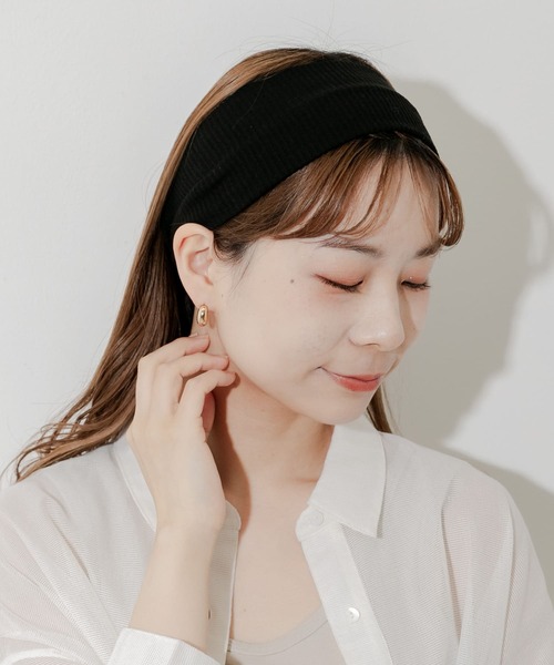 SMELLY(スメリー)の「リブヘアバンド(ヘアバンド・レディース・アイボリー/ブラック・-)」の2枚目の写真