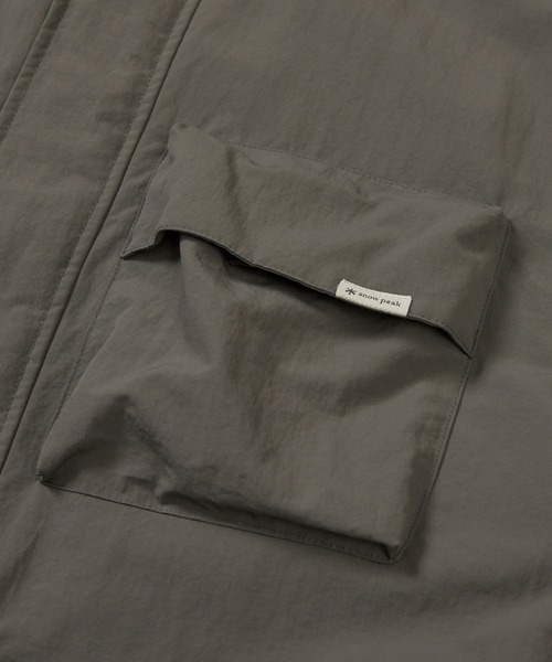 Snow Peak(スノーピーク)の「Cample Utility Windbreaker(その他アウター・メンズ・チャコール/ライトグレー/カーキ・XL/L/M)」の7枚目の写真