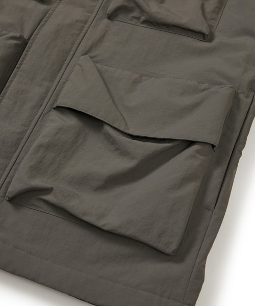 Snow Peak(スノーピーク)の「Cample Utility Windbreaker(その他アウター・メンズ・チャコール/ライトグレー/カーキ・XL/L/M)」の9枚目の写真