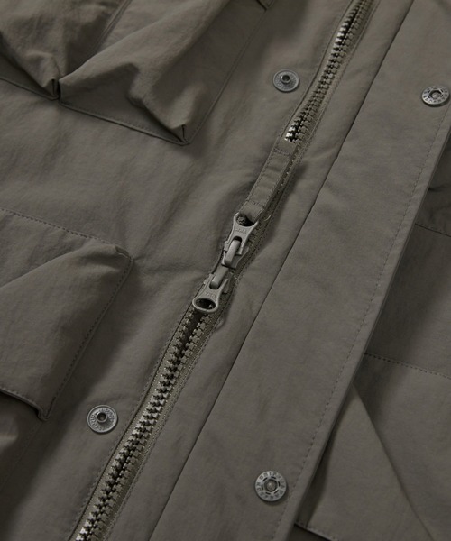 Snow Peak(スノーピーク)の「Cample Utility Windbreaker(その他アウター・メンズ・チャコール/ライトグレー/カーキ・XL/L/M)」の12枚目の写真