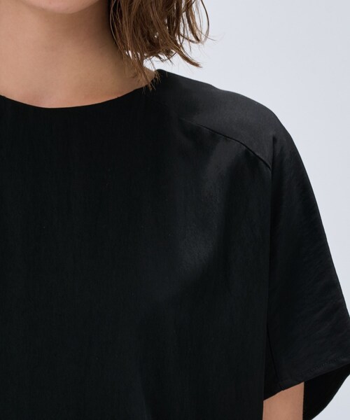 cloenc（クロエンス）の「【セットアップ／マシンウォッシュ】レーヨンツイルブラウス（シャツ/ブラウス・レディース・チャコールグレー/ナチュラル/ブラック/ライトグリーン・02）」の5枚目の写真