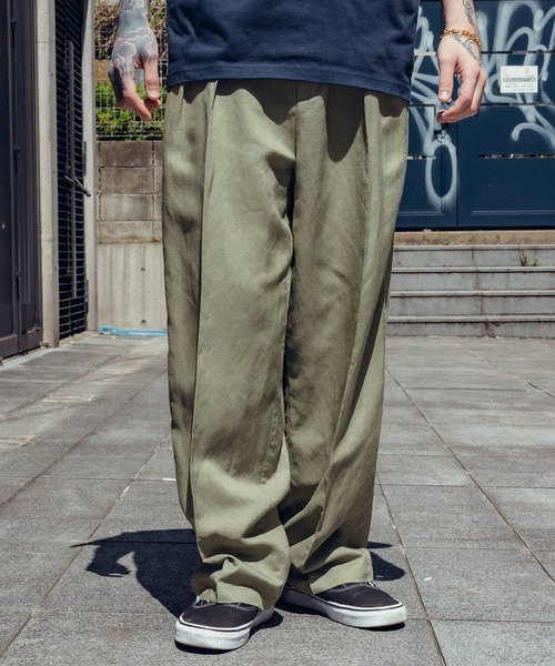 Subciety(サブサエティ)の「Hand stitch slacks(スラックス・メンズ・オリーブ/ブルー/ブラック・SMALL/MEDIUM/LARGE/X-LARGE)」の3枚目の写真