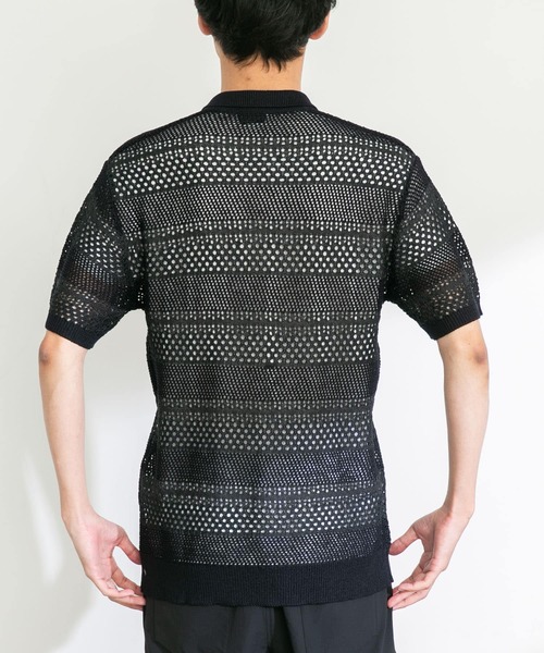 NEW ERA(ニューエラ)の「NEW ERA GOLF SHORT-SLEEVE MESH POLO(ポロシャツ・メンズ・ブラック・MEDIUM/LARGE)」の4枚目の写真