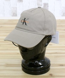 TopIsm（トップイズム）の「CK モノロゴプリント ベースボールキャップ MONOLOGO PRINTED BASEBALL CAP（キャップ）」
