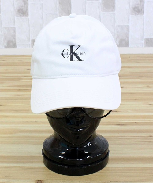 Calvin Klein(カルバン・クライン)の「CK モノロゴプリント ベースボールキャップ MONOLOGO PRINTED BASEBALL CAP(キャップ・メンズ・ブラック/ホワイト/ブラウン・ONE SIZE)」の5枚目の写真