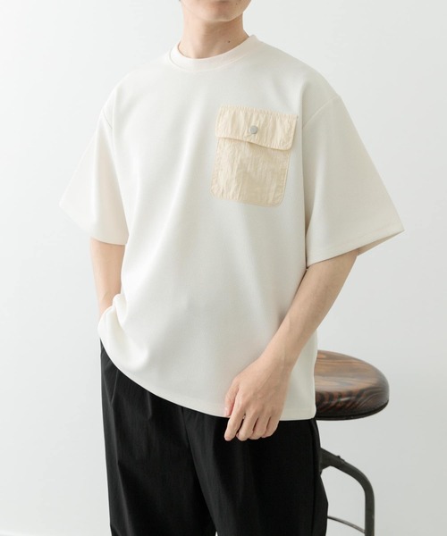ITEMS URBANRESEARCH（アイテムズ アーバンリサーチ）の「フラップポケットワッフルクルーネックTops（Tシャツ/カットソー・メンズ・モカ/ブラック/ホワイト・LARGE/MEDIUM）」の11枚目の写真