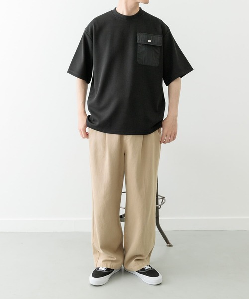ITEMS URBANRESEARCH（アイテムズ アーバンリサーチ）の「フラップポケットワッフルクルーネックTops（Tシャツ/カットソー・メンズ・モカ/ブラック/ホワイト・LARGE/MEDIUM）」の20枚目の写真