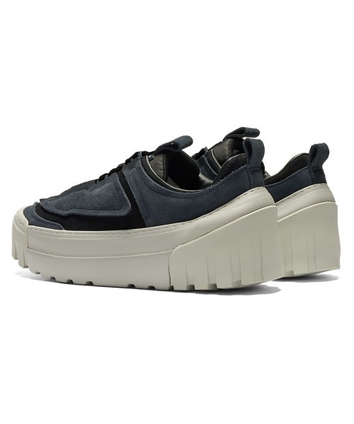 国内直営**onitsuka tiger**オニツカタイガー CHUNKY RUNNER LO CHUNKY RUNNER LO / チャンキー ランナー エルオー（スニーカー
