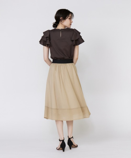 Maglie le cassetto（マーリエ ル カセット）の「32Gスーピマポンチ ボリュームフリルカットソー（Tシャツ/カットソー・レディース・オフホワイト/ブラウン/ネイビー/パープル・9号）」の14枚目の写真