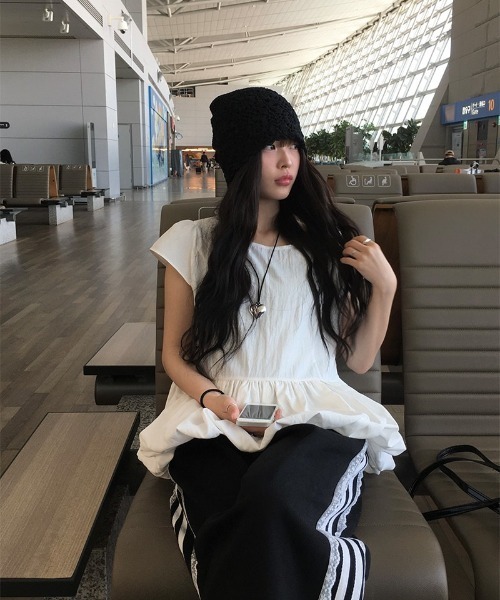 anyonemore(エニワンモア)の「裾バルーンパフキャップスリーブブラウス(シャツ/ブラウス・レディース・ベージュ/ブラック/アイボリー・FREE)」の12枚目の写真