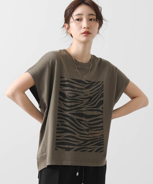 Gready Brilliant(グレディブリリアン)の「ゼブラプリントコクーンフレンチカットソー(Tシャツ/カットソー・レディース・グレイッシュベージュ/カーキ・FREE)」の17枚目の写真