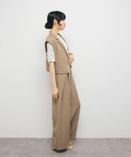 KBF（ケイビーエフ）の「ハーフスリーブドレープレースTEE（Tシャツ/カットソー・レディース・アイボリー/ブラック/オフホワイト・ONE）」の9枚目の写真