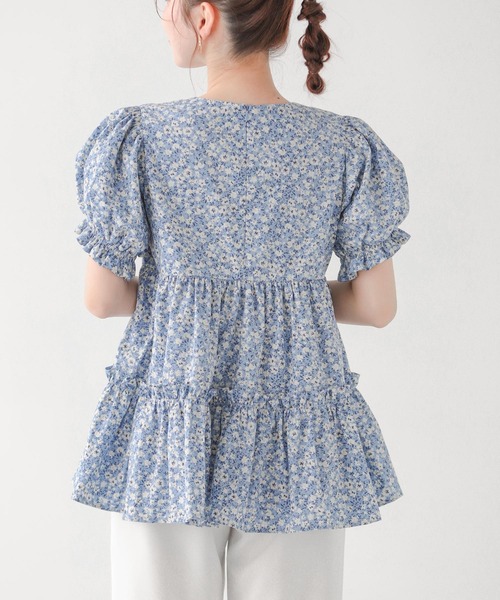 フィットモアfitmore 小花柄パフスリーブVネックティアードトップス セール】小花柄パフスリーブVネックティアードトップス（その他