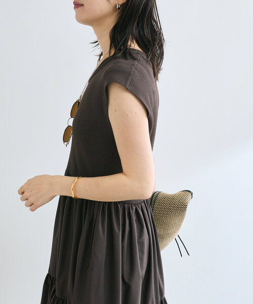 RIVE DROITE(リヴドロワ)の「【着映え】ニットドッキングティアードワンピース(ワンピース・レディース・ブラック/ブラウン・38/36)」の16枚目の写真