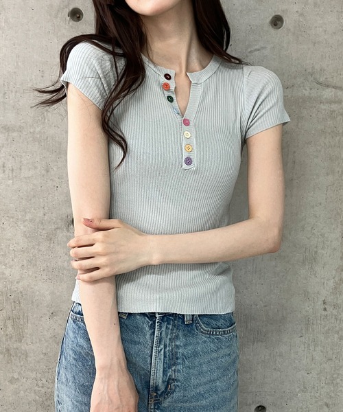 R&D.M.Co- バックボタン半袖ニッ R&D.M.Co- バックボタン半袖ニッ