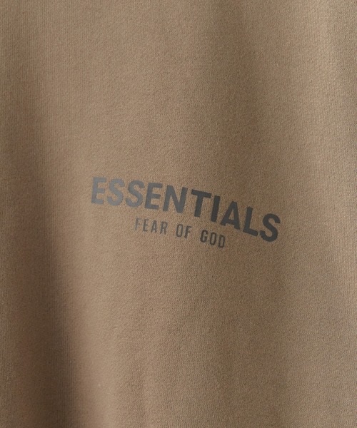 FOG ESSENTIALS(エフオージーエッセンシャルズ)の「FOG ESSENTIALS/エッセンシャルズ FOG 1POINT LOGO MOCK NECK SWEAT モックネックスウェット ブランドロゴ(スウェット・メンズ・ブラウン/モスグリーン/クリーム/ブラック・XL/L/M/S)」の8枚目の写真