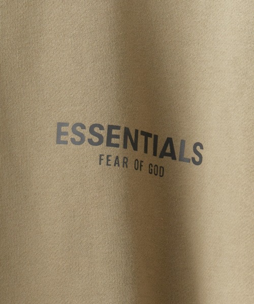 FOG ESSENTIALS(エフオージーエッセンシャルズ)の「FOG ESSENTIALS/エッセンシャルズ FOG 1POINT LOGO MOCK NECK SWEAT モックネックスウェット ブランドロゴ(スウェット・メンズ・ブラウン/モスグリーン/クリーム/ブラック・XL/L/M/S)」の9枚目の写真