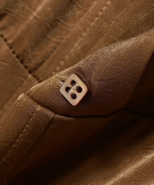 Ray BEAMS（レイビームス）の「サテン ドロスト キャミワンピース（ワンピース・レディース・ダークブラウン/ブラック・0/1）」の19枚目の写真