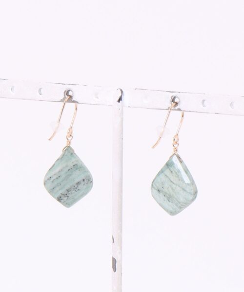 tone(トーン)の「【mastea】14KGF/グリーンオパールリーフカットピアス(MA)(ピアス(両耳用)・レディース・A・FREE)」の3枚目の写真