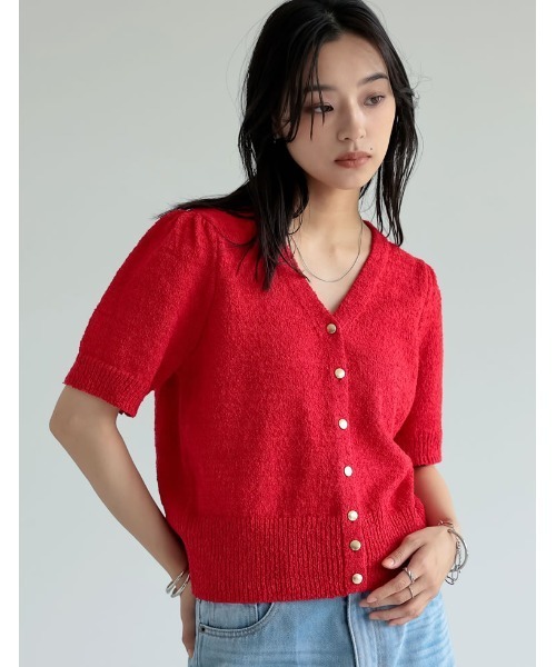 Re:EDIT（リエディ）の「[二の腕カバー]パフスリーブ金ボタンループヤーン半袖カーディガン（Tシャツ/カットソー・レディース・アイボリー/グレイッシュベージュ/ブラック/ブルー/レッド・MEDIUM/LARGE）」の5枚目の写真