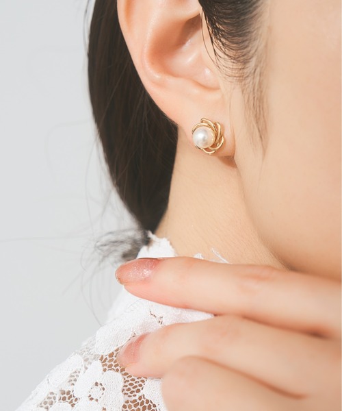 Ｋ１８ フラワーモチーフ ピアス　[3202] フラワーモチーフ ジュエリーボディピアス 軟骨ピアスパーツ│16G/14G