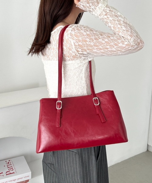 CLEA(クレア)の「【7色展開】ダブルハンドルスクエアバッグ(トートバッグ・レディース・ブルー/ブラック/ブラウン/レッド/ピンク/オフホワイト/キャメル・FREE)」の7枚目の写真