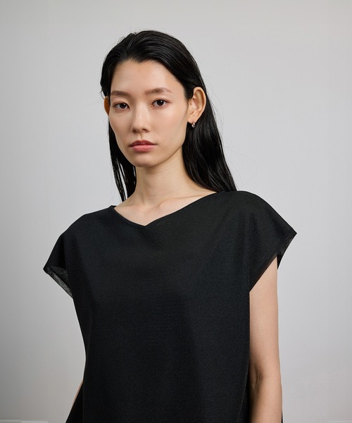 ROPE'（ロペ）の「【洗える】シャイニーフレンチスリーブプルオーバー（シャツ/ブラウス・レディース・シルバー/ブラック/ネイビー・FREE）」の9枚目の写真